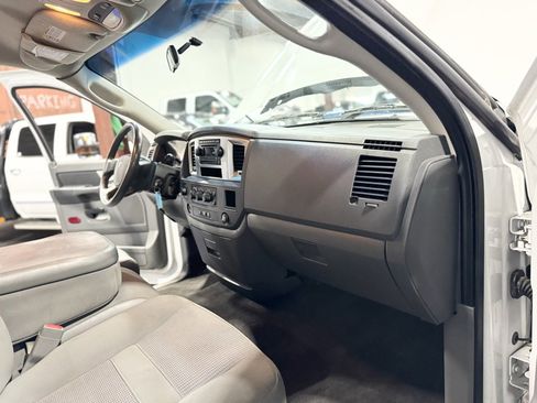 Used 2008 Dodge Ram 2500 Truck SLT w/ Trailer Tow Group image 16