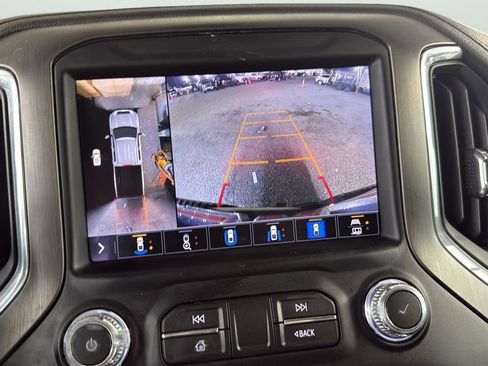 Used 2023 GMC Sierra 2500 AT4 w/ AT4 Premium Plus Package image 19