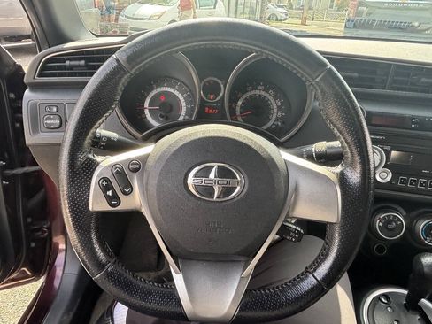 Used 2011 Scion tC FWD image 33