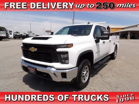 Used 2025 Chevrolet Silverado 3500 W/T w/ WT/CX Safety Package AWD/4WD image 1