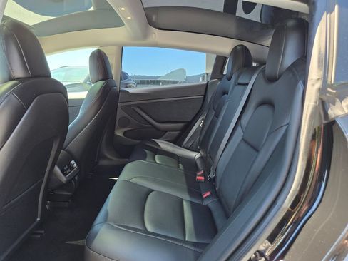 Used 2021 Tesla Model 3 Standard Range Plus RWD image 16