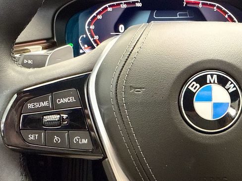 Used 2023 BMW 530i w/ Premium Package RWD image 11