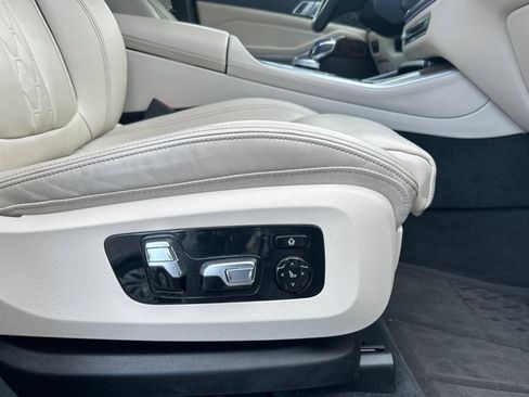 Used 2021 BMW X5 xDrive40i w/ M Sport Package AWD/4WD image 23