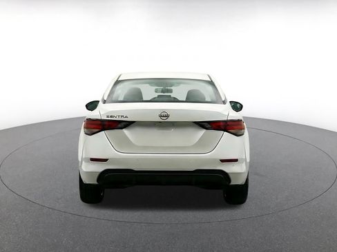 Used 2025 Nissan Sentra SV FWD image 7