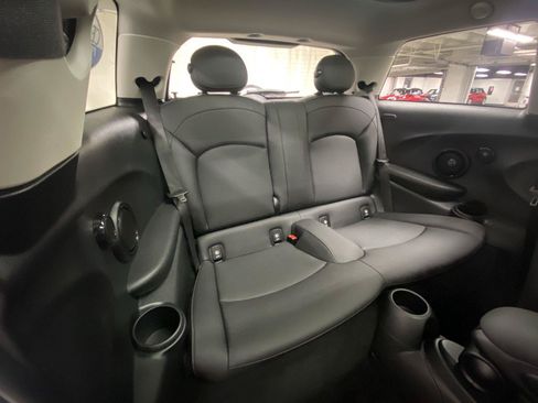 Used 2024 MINI Cooper SE FWD image 29