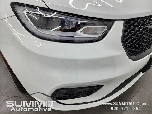 New 2026 Chrysler Pacifica Limited w/ S Appearance Package image 30