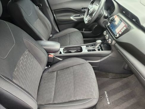 Used 2024 Nissan Kicks SV FWD image 14