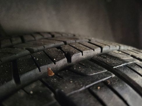 Used 2023 Toyota Camry SE image 11