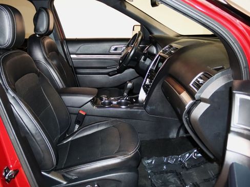 Used 2018 Ford Explorer Limited AWD/4WD image 54