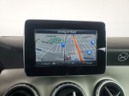 Used 2016 Mercedes-Benz GLA 250 image 20