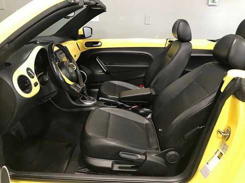 Used 2016 Volkswagen Beetle 1.8T S image 18