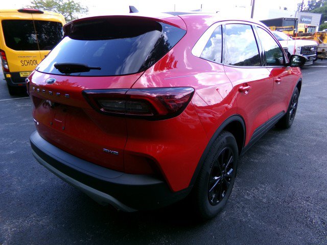 Used 2024 Ford Escape Active AWD/4WD image 9