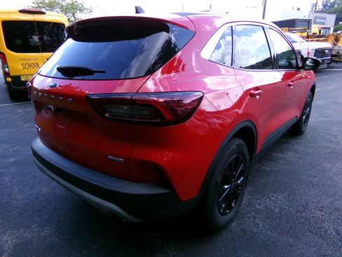 Used 2024 Ford Escape Active AWD/4WD image 9