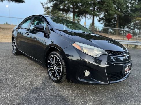 Used 2015 Toyota Corolla S FWD image 3