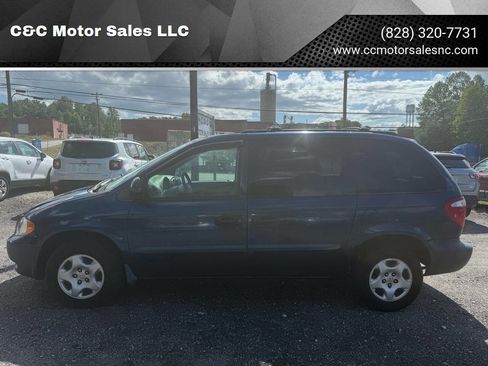 Used 2002 Dodge Caravan SE FWD image 1