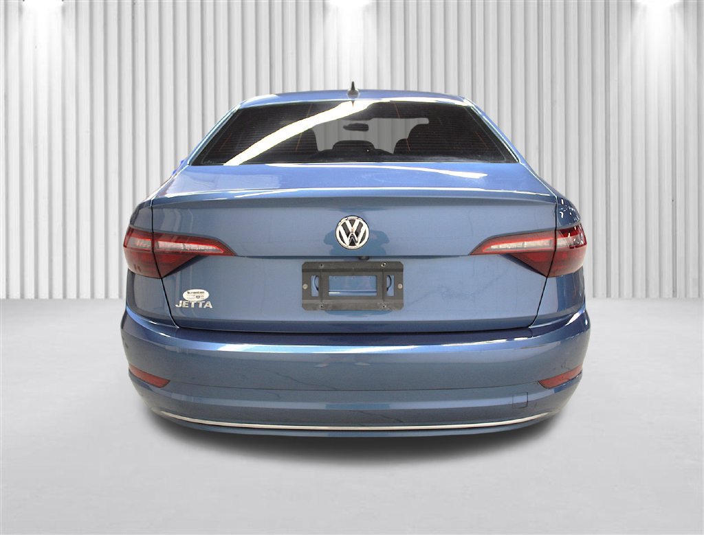 Used 2020 Volkswagen Jetta SE w/ SE Cold Weather Package FWD image 4