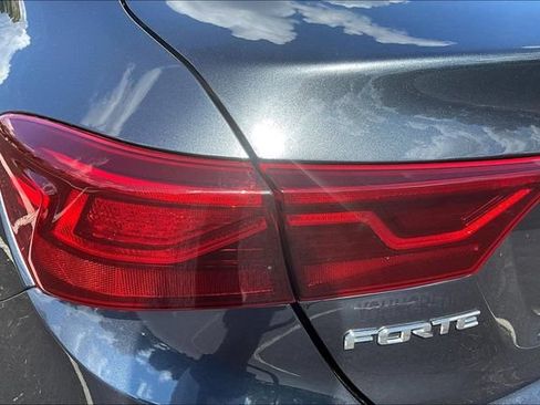 Used 2020 Kia Forte EX FWD image 23