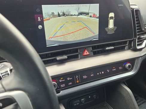 Used 2024 Kia Sportage EX image 24