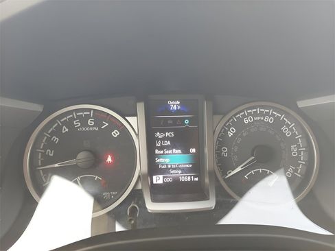 Used 2023 Toyota Tacoma SR5 image 30