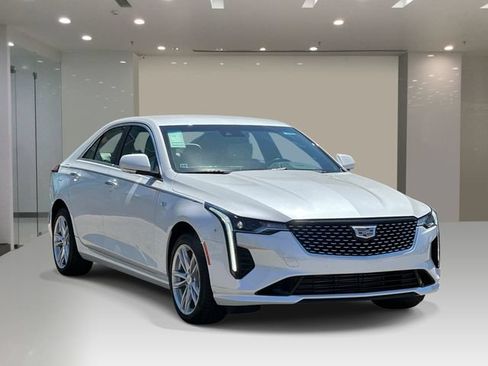 Used 2023 Cadillac CT4 Luxury w/ Cold Weather Package AWD/4WD image 6