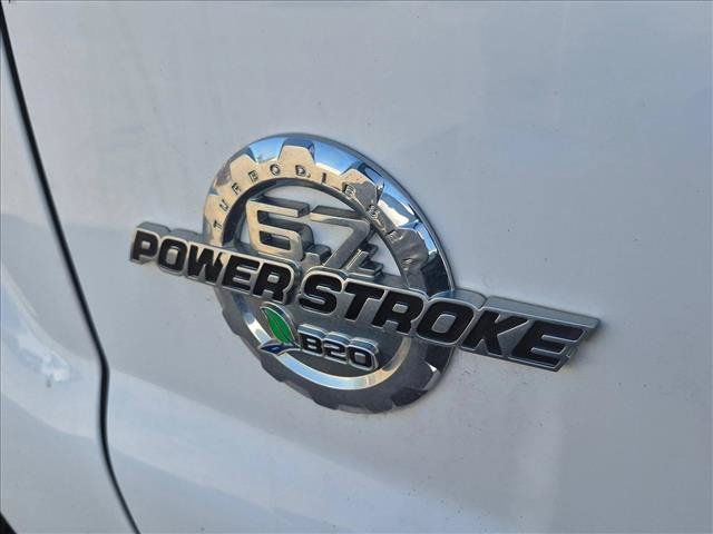 Used 2015 Ford F250 XL w/ Power Equipment Group AWD/4WD image 11