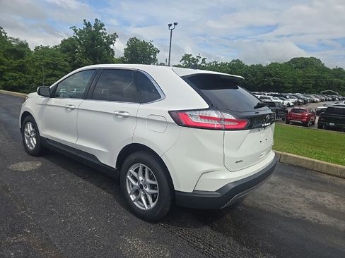 Used 2022 Ford Edge SEL w/ Convenience Package AWD/4WD image 4