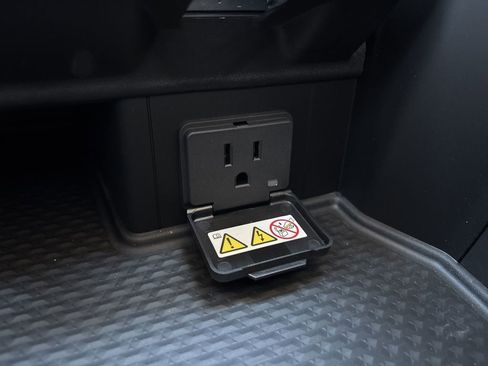 New 2026 RAM 3500 Longhorn AWD/4WD image 26