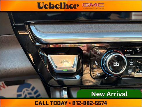 Used 2023 GMC Sierra 1500 Denali w/ Denali Reserve Package AWD/4WD image 23