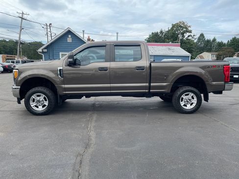 Used 2017 Ford F250 XL w/ Power Equipment Group AWD/4WD image 2