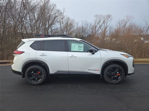 New 2026 Nissan Rogue SV AWD/4WD image 2