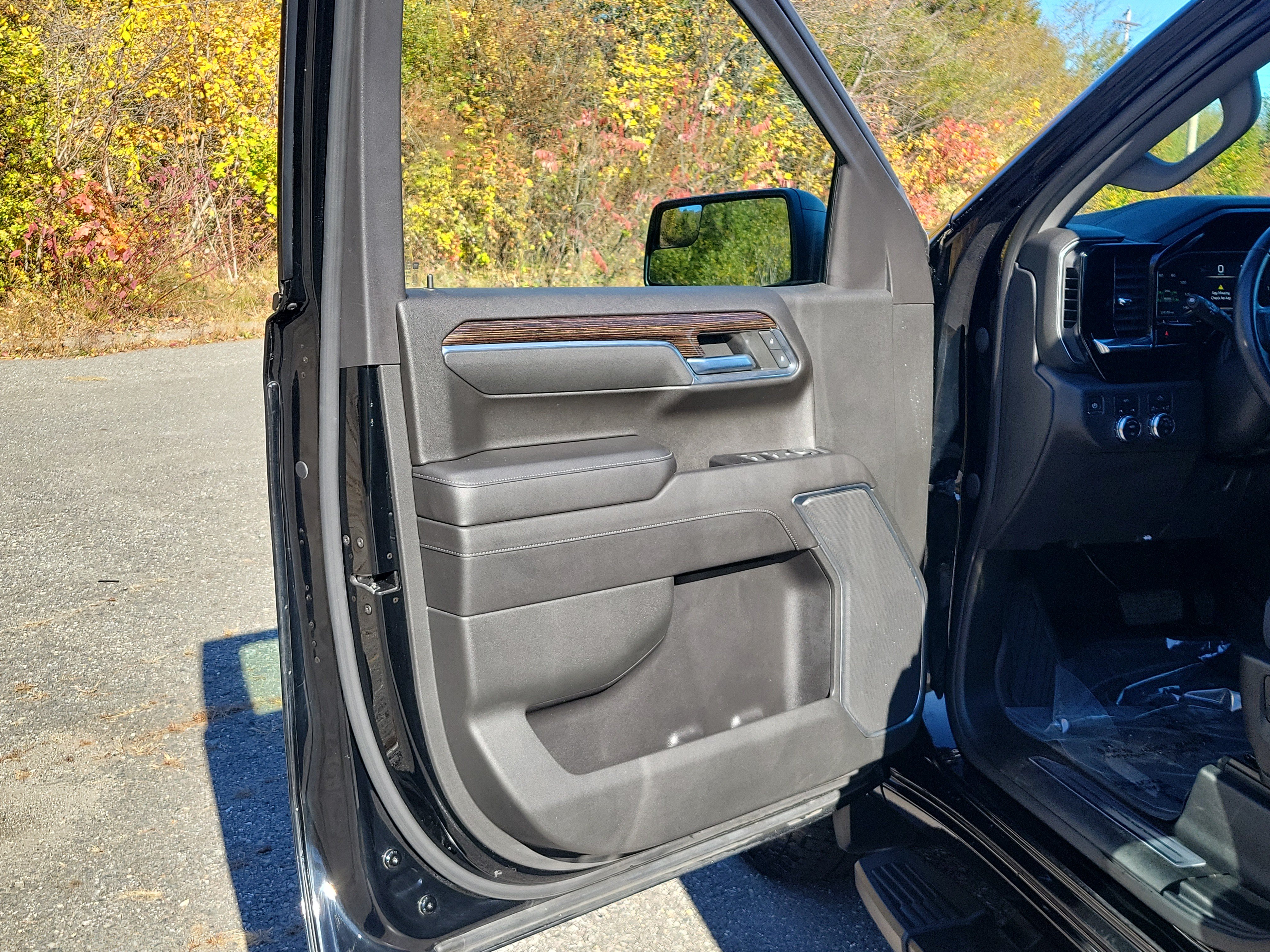 Used 2022 GMC Sierra 1500 Elevation AWD/4WD image 15