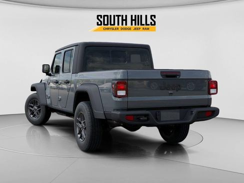 New 2026 Jeep Gladiator Sport AWD/4WD image 3