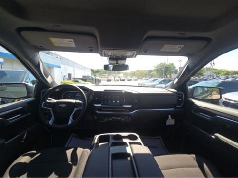 New 2025 Chevrolet Silverado 1500 LT image 13