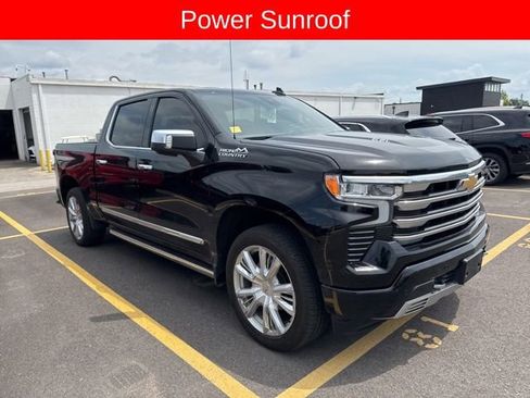 Used 2025 Chevrolet Silverado 1500 High Country AWD/4WD image 7