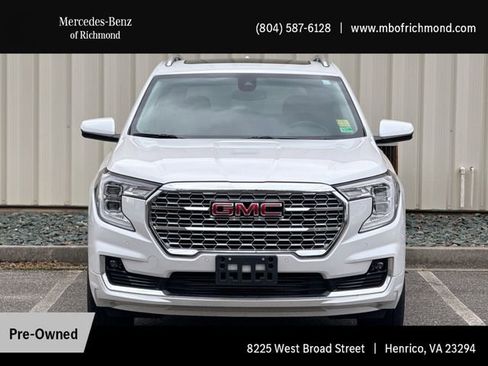 Used 2023 GMC Terrain Denali image 10