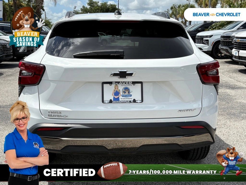 Used 2024 Chevrolet Trax ACTIV w/ Sunroof Package FWD image 6