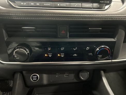 Used 2023 Nissan Rogue S image 38