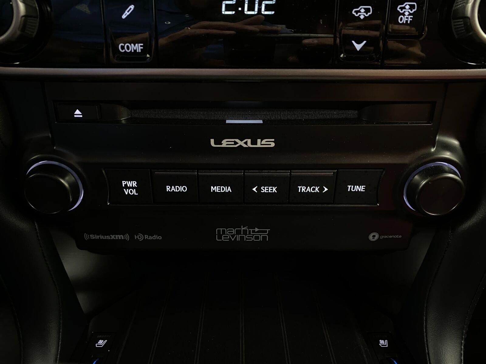 Used 2023 Lexus GX 460 Luxury w/ Sport Design Package AWD/4WD image 27