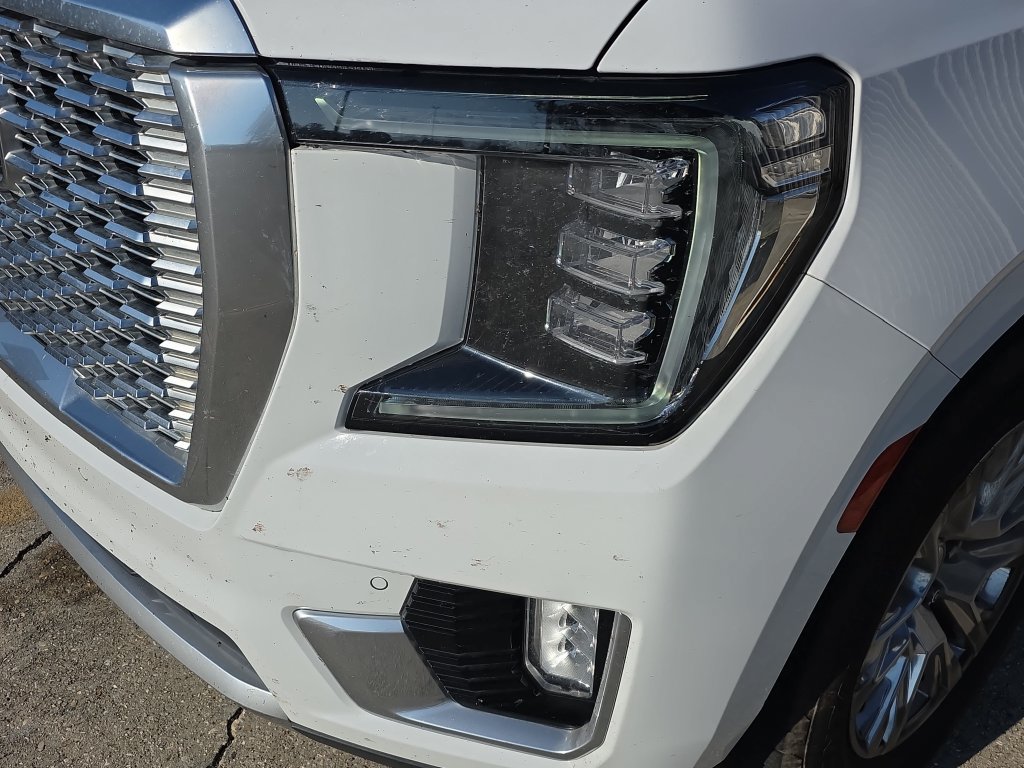 Used 2021 GMC Yukon Denali RWD image 12