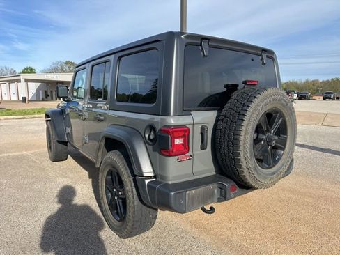 Used 2020 Jeep Wrangler Unlimited Sport image 4