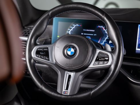 Used 2024 BMW X5 M60i AWD/4WD image 28