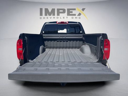 Used 2022 Chevrolet Colorado ZR2 AWD/4WD image 28