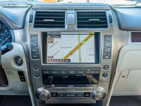 Used 2017 Lexus GX 460 Premium image 26