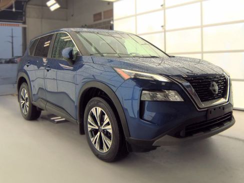 Used 2022 Nissan Rogue SV AWD/4WD image 4