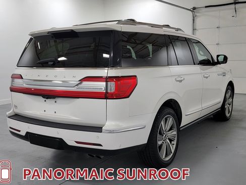 Used 2018 Lincoln Navigator Reserve w/ Technology Package AWD/4WD image 8