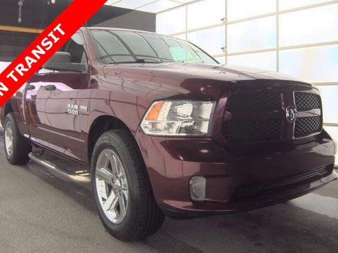 Used 2017 RAM 1500 Express image 3