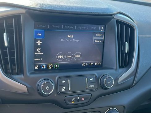 Used 2022 GMC Terrain AT4 w/ Infotainment Package II image 16