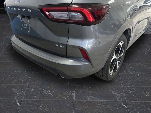 Certified 2025 Ford Escape ST-Line Elite w/ Premium Technology Package image 32