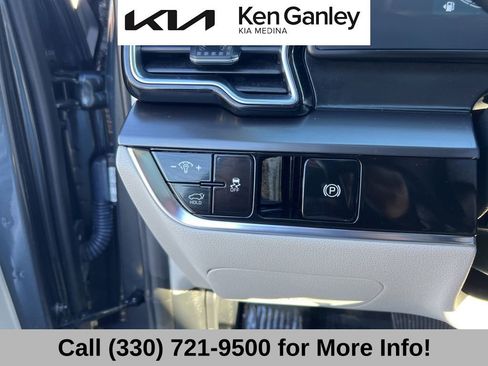 Certified 2025 Kia Sportage EX w/ Premium Package image 30