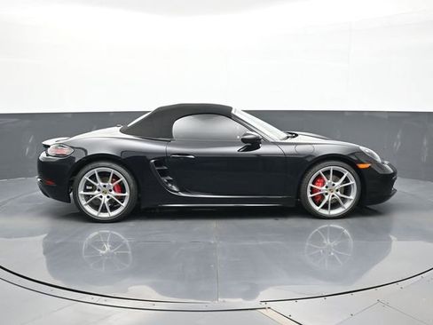 Certified 2025 Porsche 718 Boxster S RWD image 23